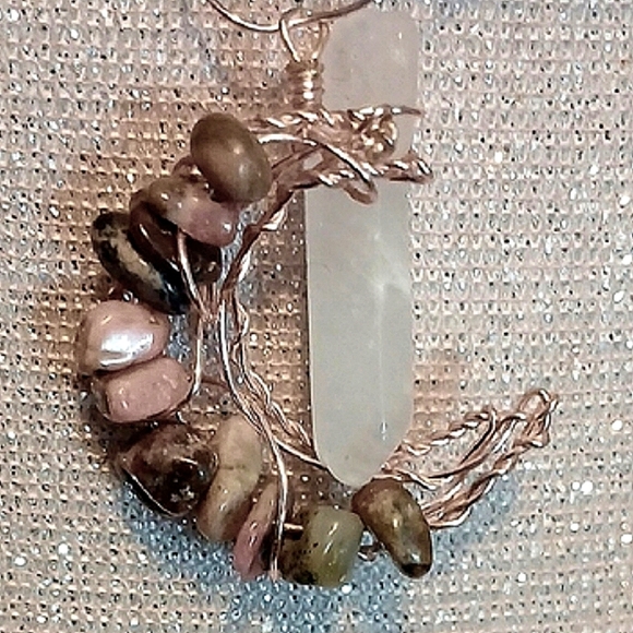 HAND CRAFTED CRYSTAL CRESENT MOON "NEW BEGINNINGS' ELEGANT Pendant Necklace - Picture 1 of 8